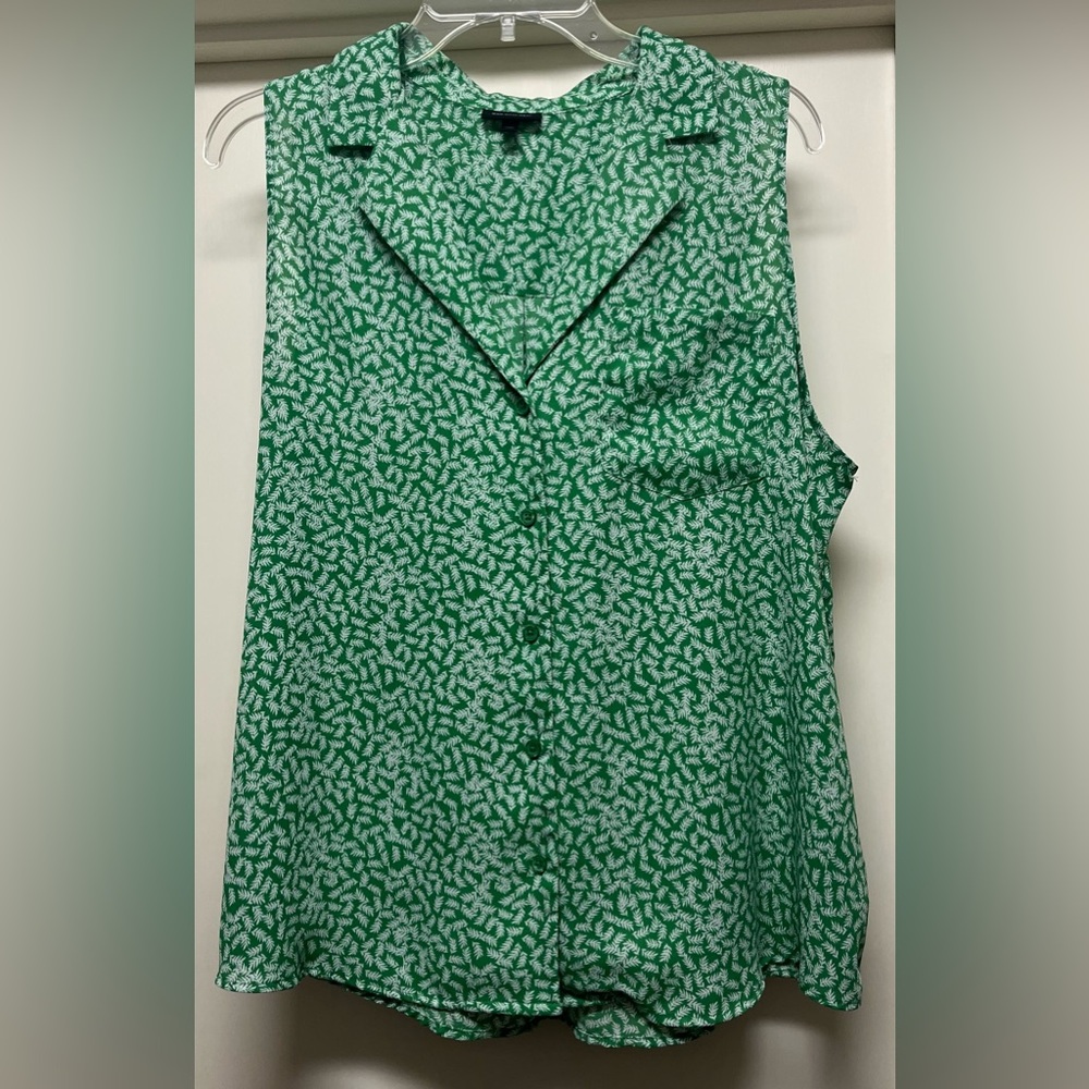 WHBM Green Patterned Women's Top